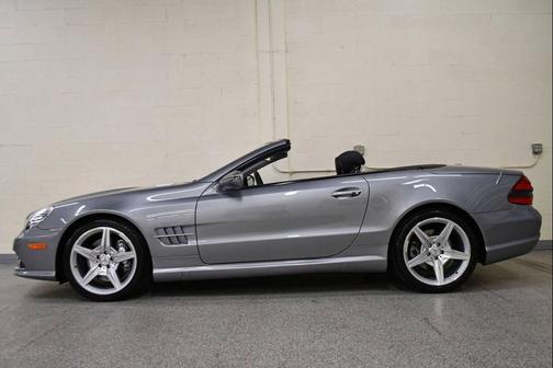Palladium Silver 2009 Mercedes-Benz SL-Class SL 550 2dr Convertible