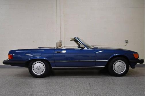 Nautical Blue 1989 Mercedes-Benz 560 560 SL 2dr Convertible