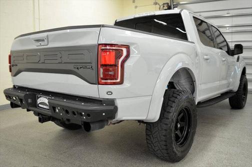 2017 Ford F-150 Raptor 4x4 4dr SuperCrew 5.5 ft. SB