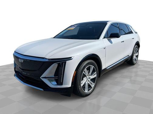 Crystal White Tricoat 2024 Cadillac LYRIQ Tech
