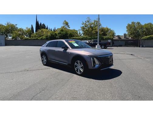Celestial Metallic 2024 Cadillac LYRIQ Tech