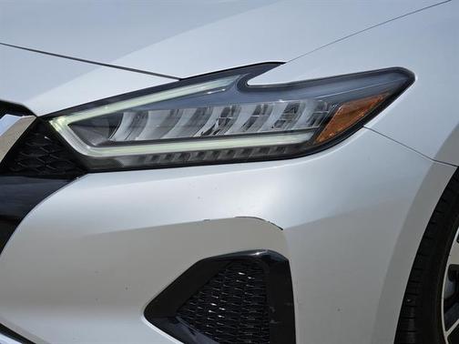 2023 Nissan Maxima SV