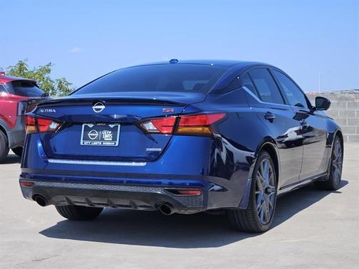 2023 Nissan Altima 2.0 SR