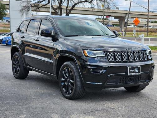 2022 Jeep Grand Cherokee WK Laredo
