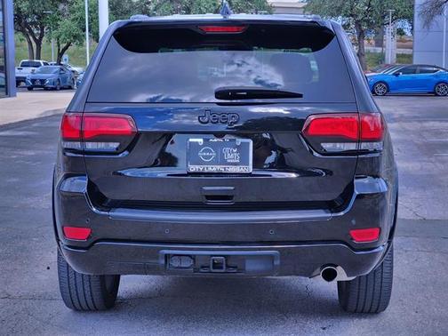 2022 Jeep Grand Cherokee WK Laredo