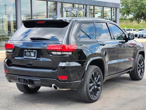 2022 Jeep Grand Cherokee WK Laredo