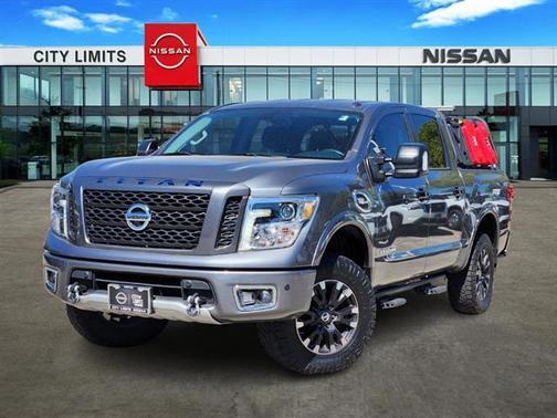 2017 Nissan Titan PRO-4X