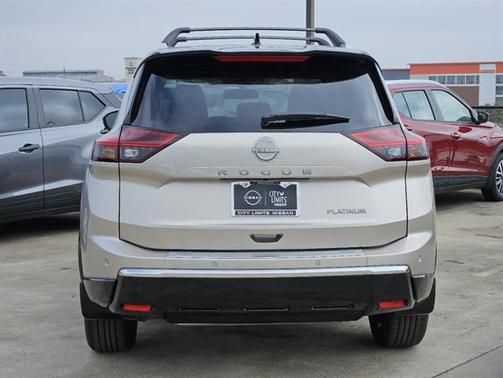 2025 Nissan Rogue Platinum