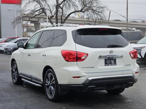 2018 Nissan Pathfinder Platinum