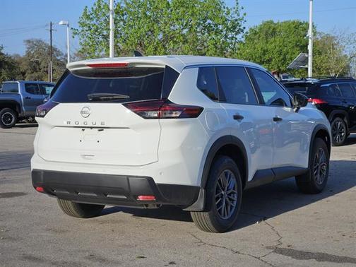 2025 Nissan Rogue S