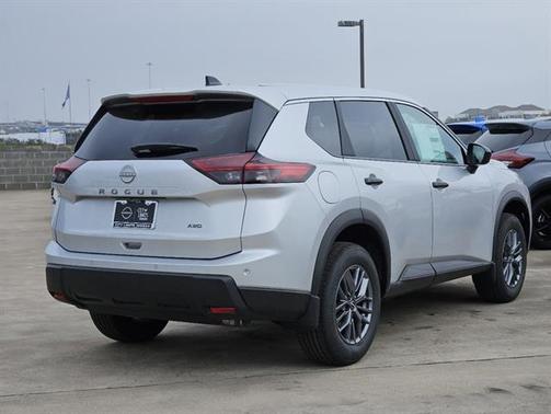 2025 Nissan Rogue S