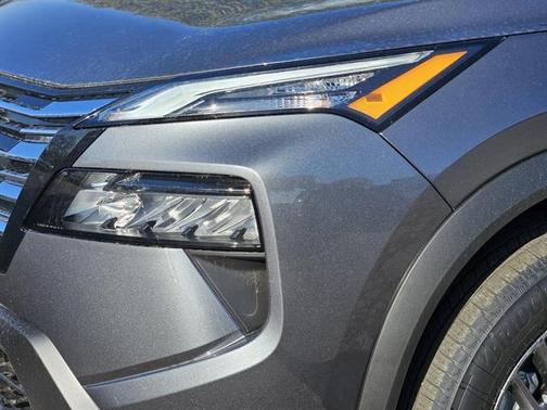 2025 Nissan Rogue S