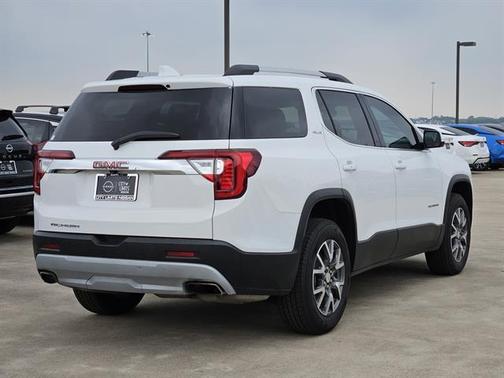 2022 GMC Acadia SLE