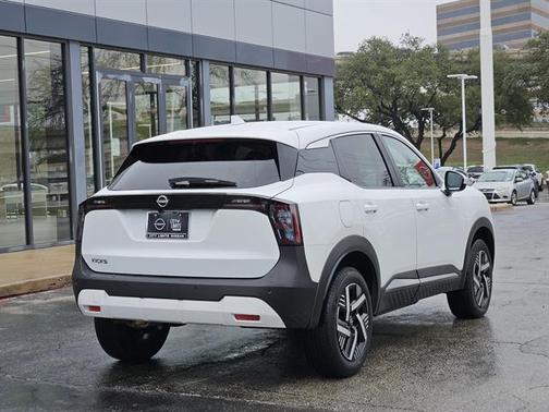 2025 Nissan Kicks SV