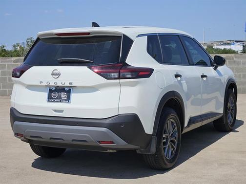 2022 Nissan Rogue S