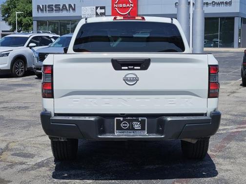 2024 Nissan Frontier S