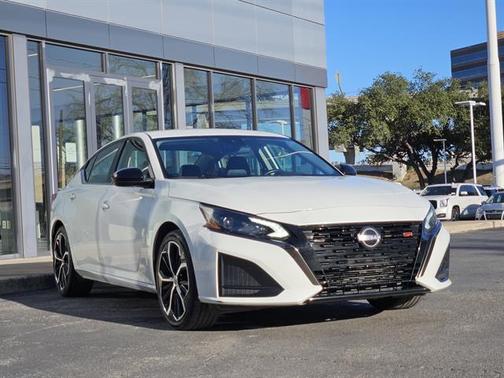 2024 Nissan Altima 2.5 SR