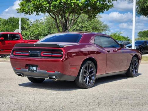 2021 Dodge Challenger SXT