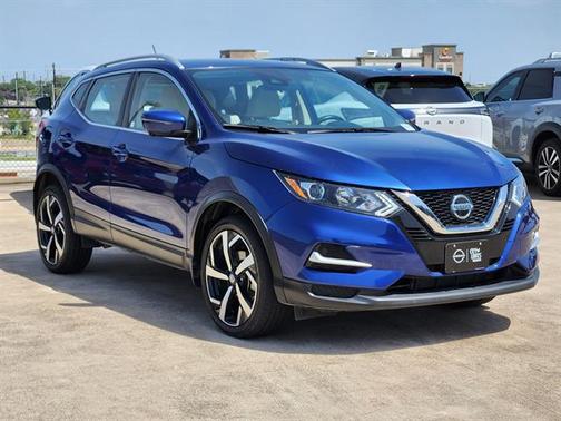 2022 Nissan Rogue Sport SL
