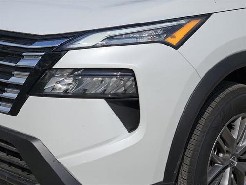 2025 Nissan Rogue S