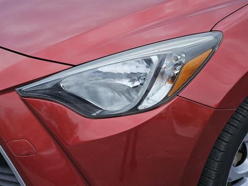 2017 Toyota Yaris iA Base