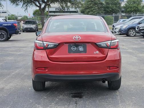 2017 Toyota Yaris iA Base