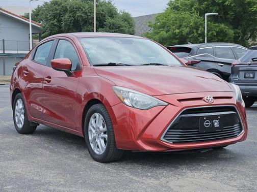 2017 Toyota Yaris iA Base