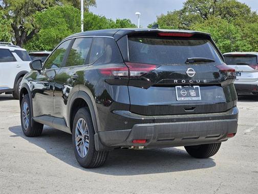 2025 Nissan Rogue S