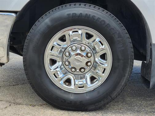 2017 Nissan NV Passenger NV3500 HD SV V6/SV V8