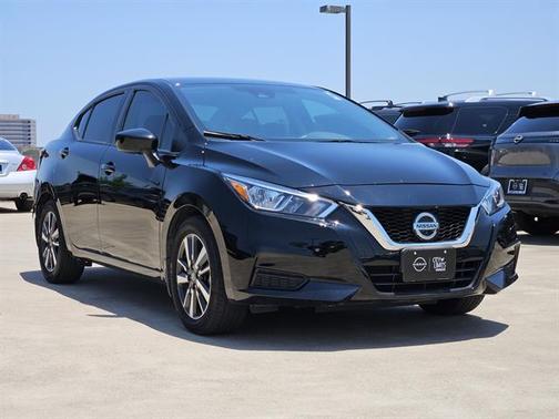2022 Nissan Versa 1.6 SV