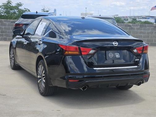 2022 Nissan Altima 2.5 SL