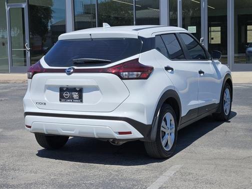 2021 Nissan Kicks S