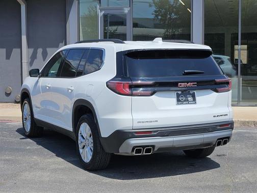 2024 GMC Acadia Elevation