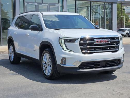 2024 GMC Acadia Elevation