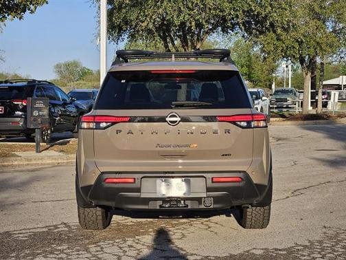 2025 Nissan Pathfinder Rock Creek
