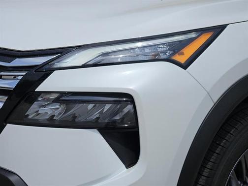 2025 Nissan Rogue S