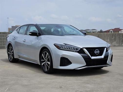 2023 Nissan Maxima SV