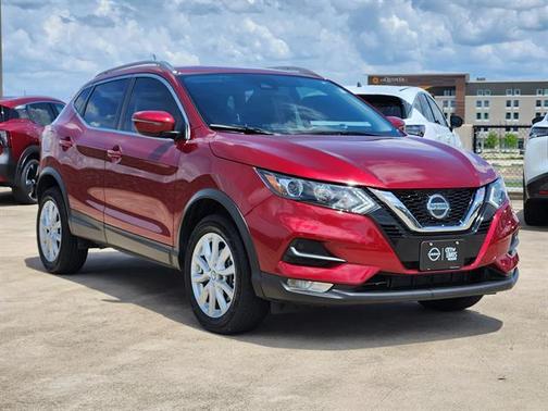 2022 Nissan Rogue Sport SV