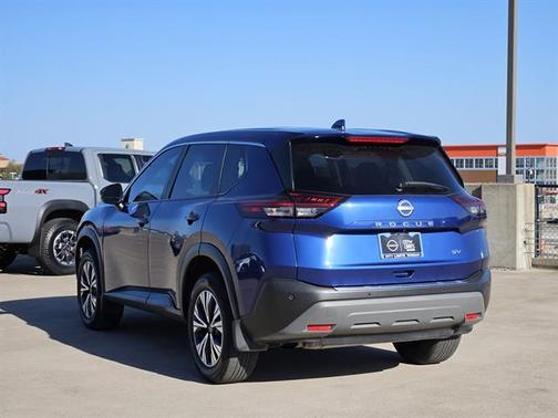 2022 Nissan Rogue SV