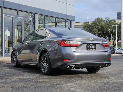 2017 Lexus ES 350 Base