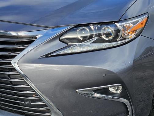 2017 Lexus ES 350 Base