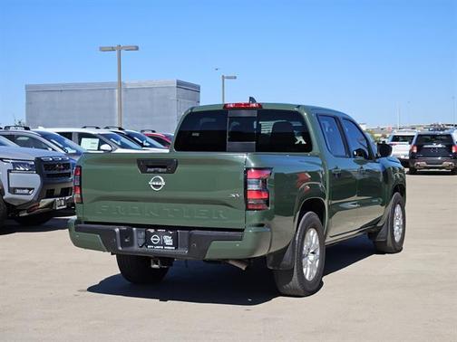 2023 Nissan Frontier SV