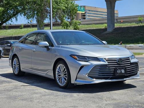 2022 Toyota Avalon Limited