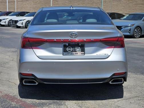 2022 Toyota Avalon Limited