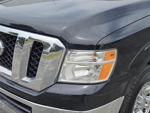 2018 Nissan NV Passenger NV3500 HD SL V8