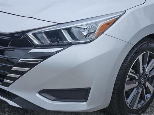 2023 Nissan Versa 1.6 SV