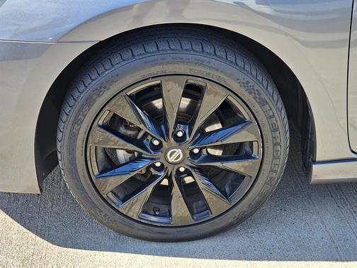 2018 Nissan Sentra SR