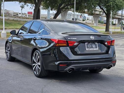 2021 Nissan Altima 2.5 SR