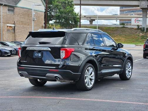 2022 Ford Explorer Platinum