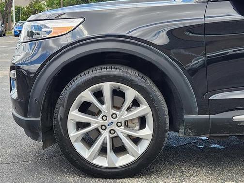 2022 Ford Explorer Platinum
